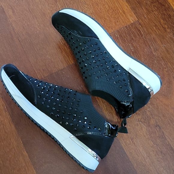 AK Slip on Fab Studded Sneakers 8/9 - Picture 4 of 8